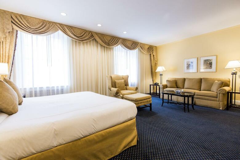 3 West Club Hotel