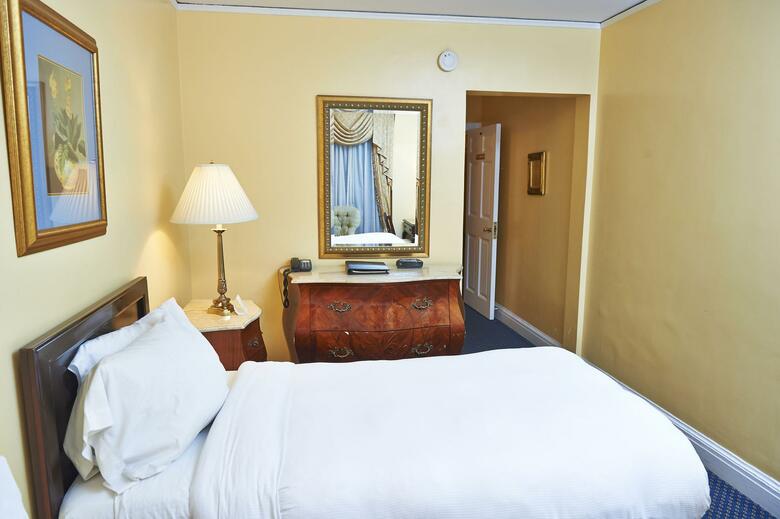 3 West Club Hotel