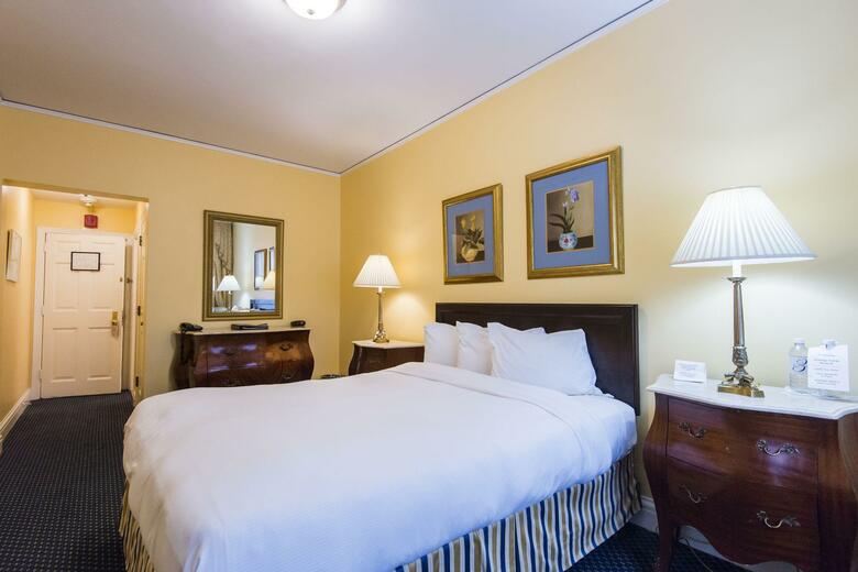 3 West Club Hotel