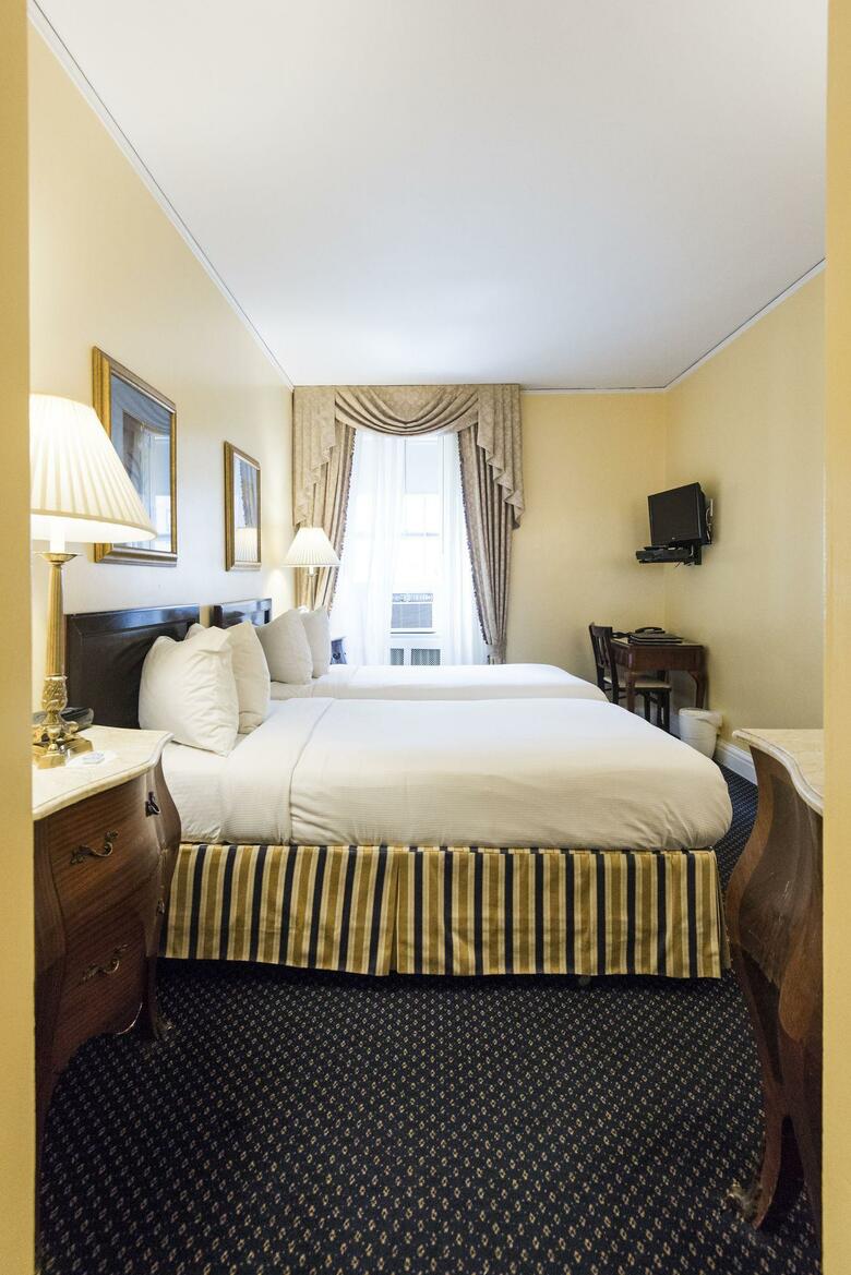 3 West Club Hotel