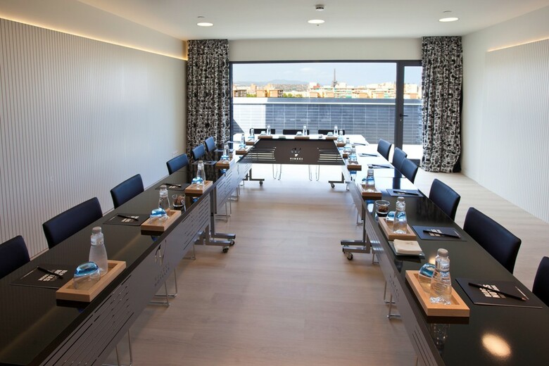 Hotel Vincci Bit