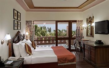 Hotel Mayfair Beach Resort