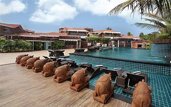 Hotel Mayfair Beach Resort