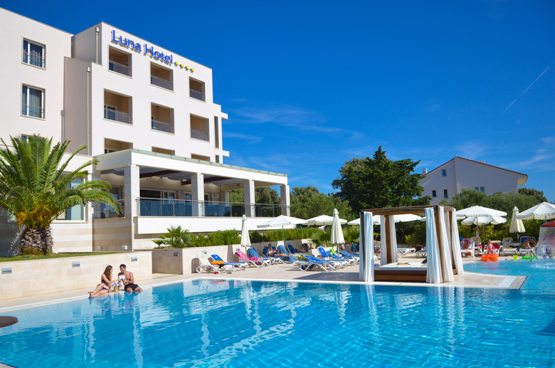 Luna Island Hotel