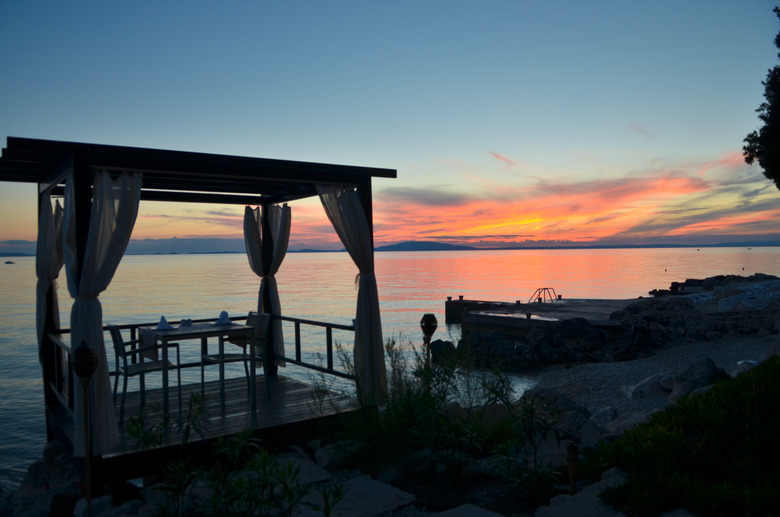Luna Island Hotel