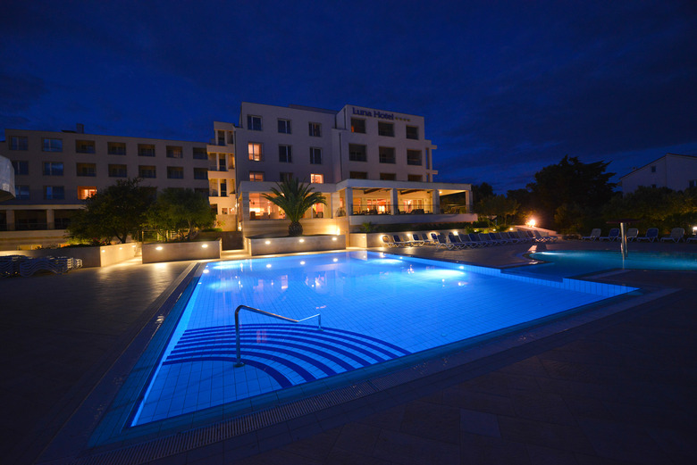 Luna Island Hotel