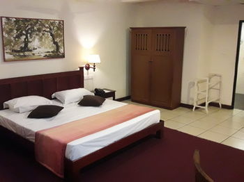 Hotel Janaki