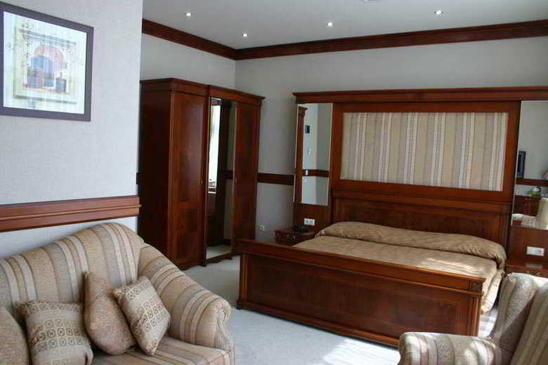 Sun Rise Hotel