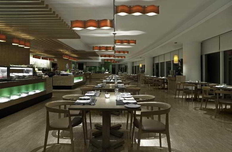 Hotel The Westin Mumbai Garden City