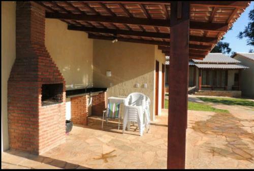 Chal�s E Su�tes Verde Do Mato
