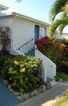 Trade Winds Hotel