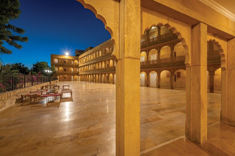 Hotel Rang Mahal