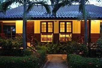 Hotel Cocopalm Beach Resort
