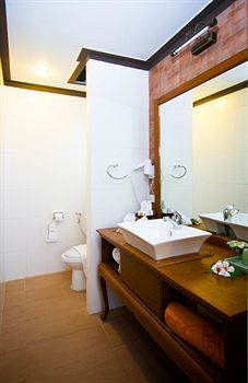 Hotel Cocopalm Beach Resort