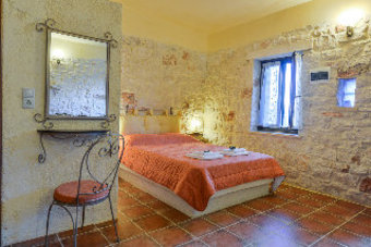 Apartamentos Dante's Maisonettes