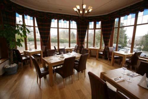 Symphony Lovat Hotel(.)