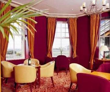 Hotel Troon Marine