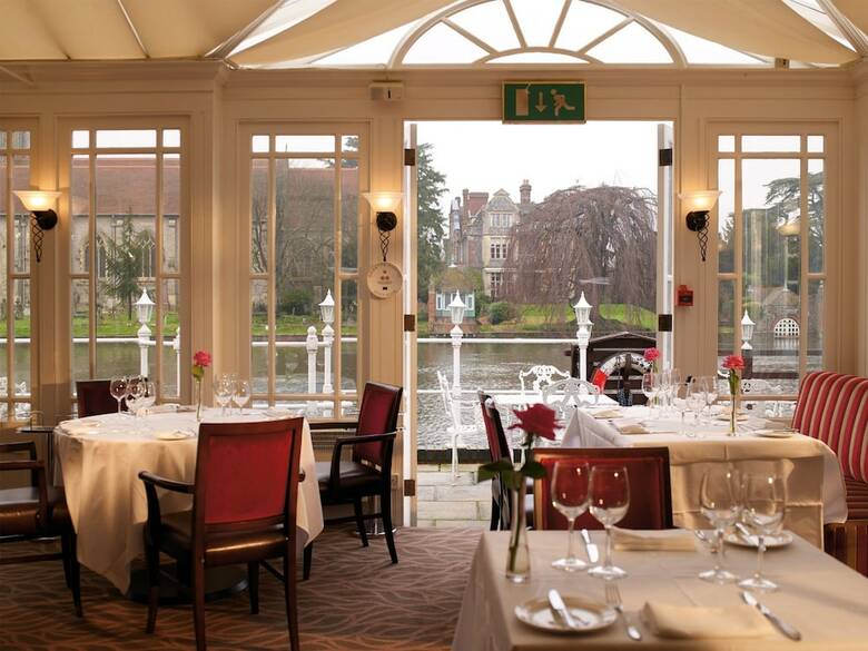 Hotel Macdonald Compleat Angler