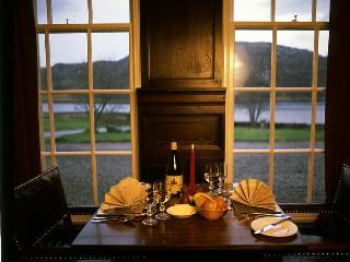 Knipoch Hotel