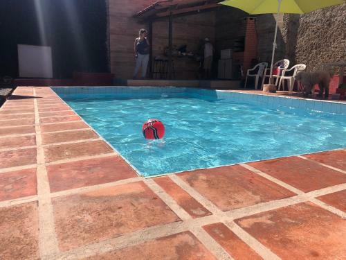 Casa Grande Com Piscina