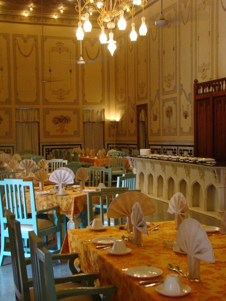 Hotel Bhanwar Niwas