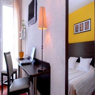 Balladins Arles Hotel