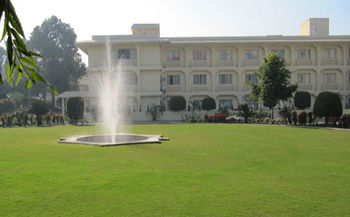 Hotel Ritz Plaza