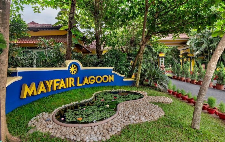 Hotel Mayfair Lagoon