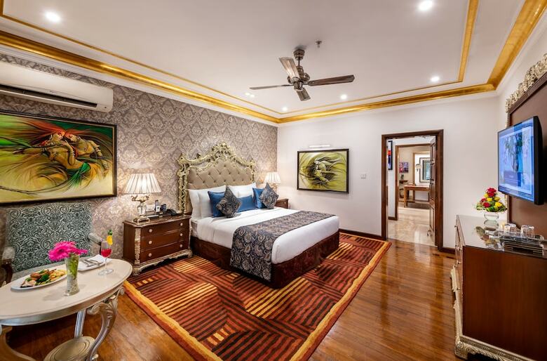 Hotel Mayfair Lagoon