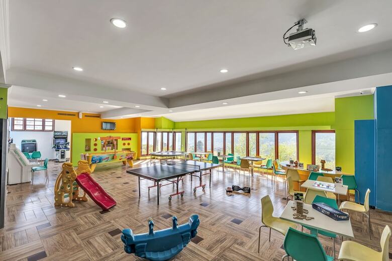 Hotel Club Mahindra Snowpeaks Resorts