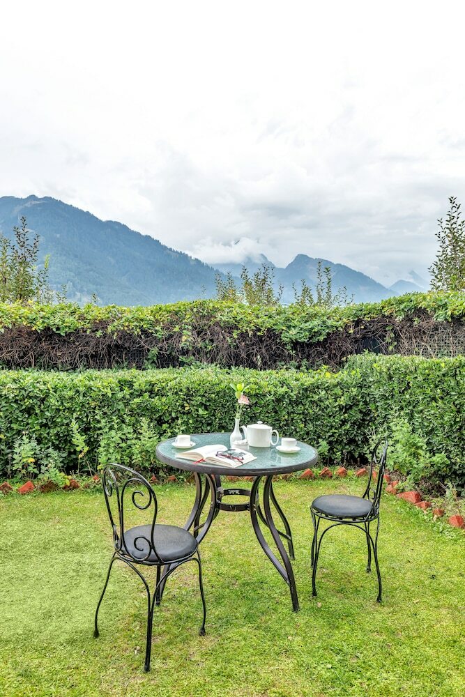 Hotel Club Mahindra Snowpeaks Resorts