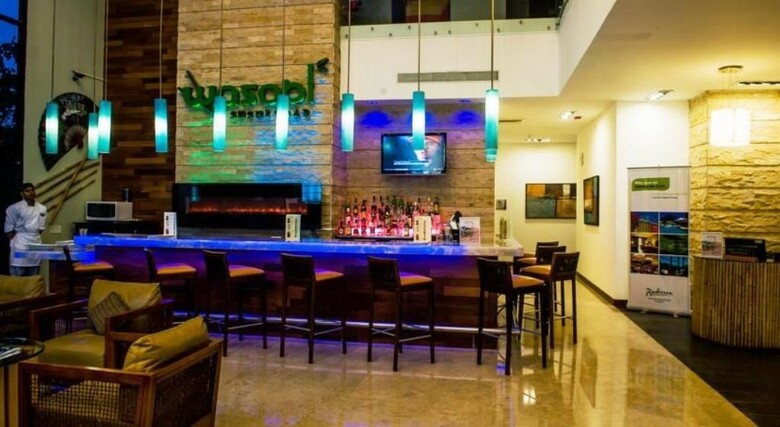 Radisson Summit Hotel & Golf