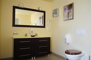 Hotel Levoslav House