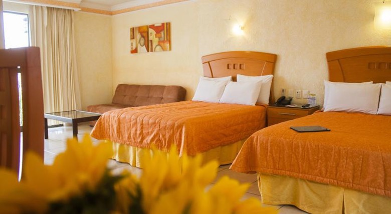 Hotel Puerta Del Sol