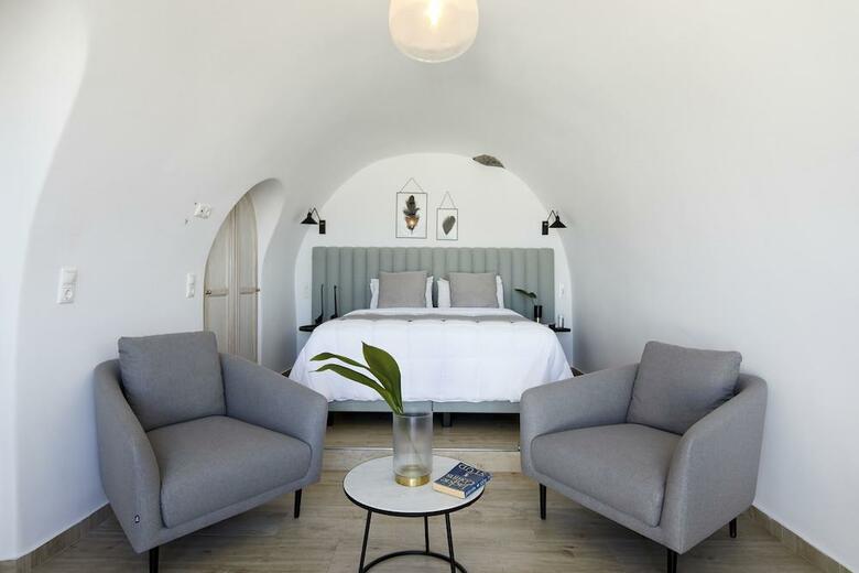 Hotel Petit Palace
