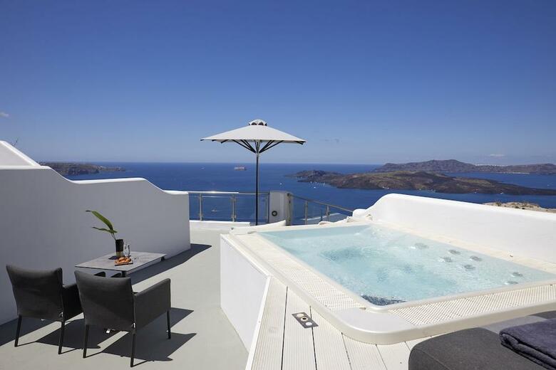 Hotel Petit Palace