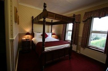 Grange Moor Hotel