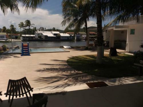 Mans�o � Beira Do Canal , Cabo Frio