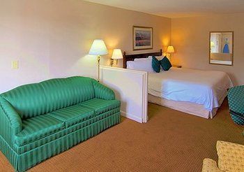 Hotel Econo Lodge Inn & Suites At Ft. Benning