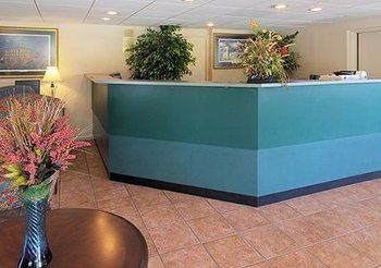 Hotel Econo Lodge Inn & Suites At Ft. Benning