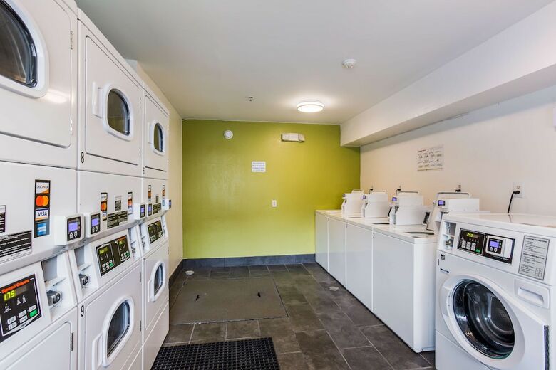 Hotel Suburban Extended Stay Bay Meadows