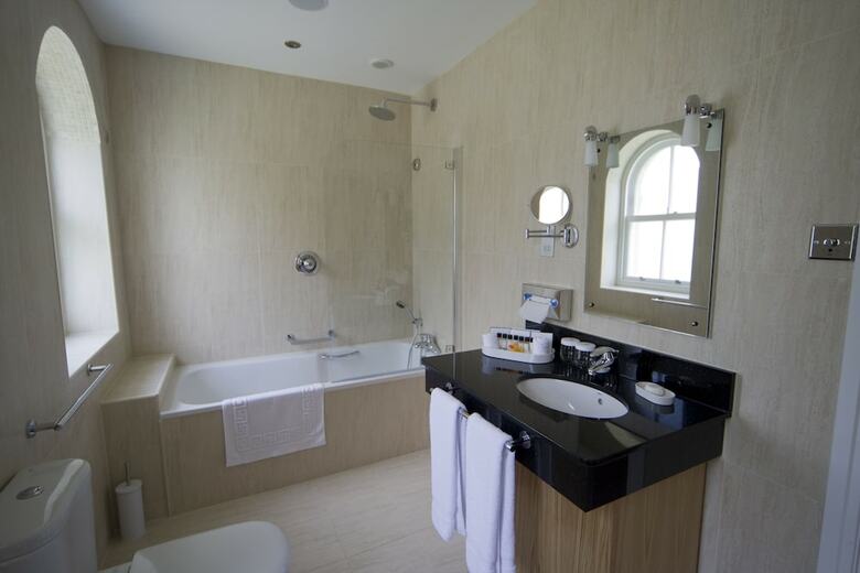 Hotel Oakley Hall