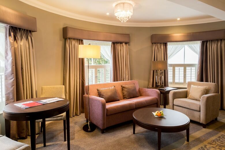 Hotel Oakley Hall