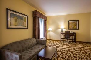 Hotel Comfort Suites