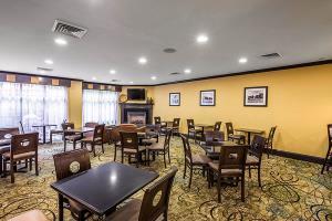 Hotel Comfort Suites