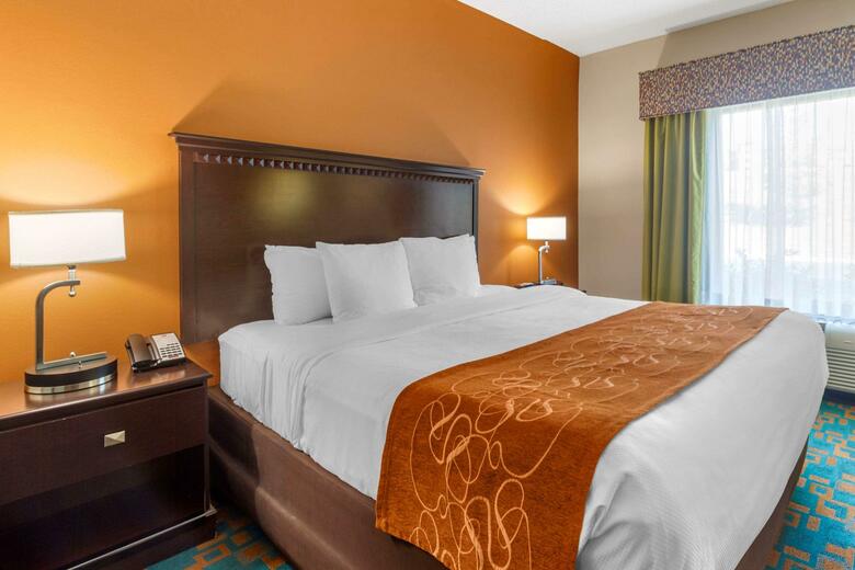 Hotel Comfort Suites
