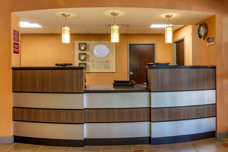 Hotel Comfort Suites