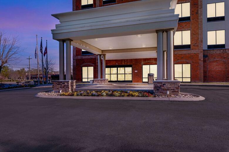 Hotel Comfort Suites
