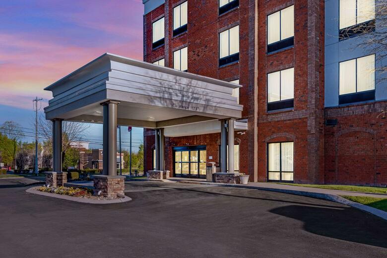 Hotel Comfort Suites
