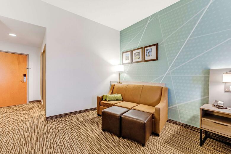 Hotel Comfort Suites